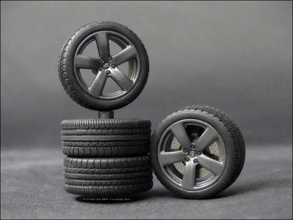 1:18  AUDI RS6 C7 Avant Rim Size - Kopie